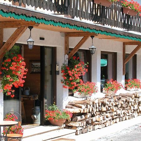 Hotel Fleur Des Neiges Morzine Esterno foto