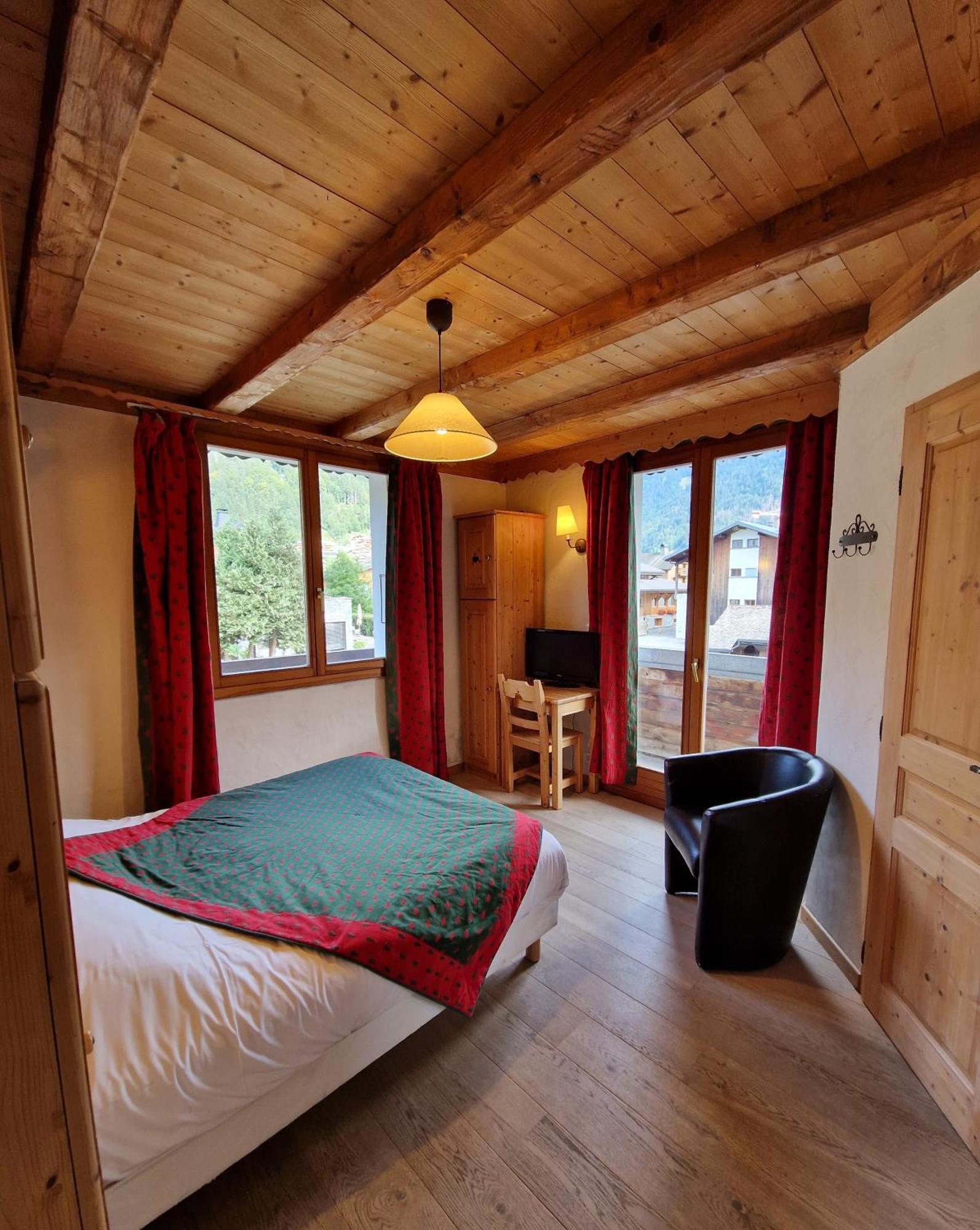 Hotel Fleur Des Neiges Morzine Esterno foto
